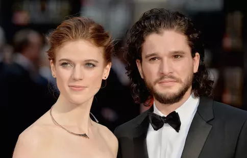 Kit Harington şi Rose Leslie, actorii din „Urzeala Tronurilor“, se vor căsători
