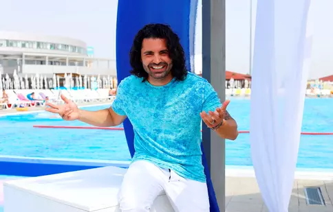 Pepe dă startul emisiunii “Gashka mare”.  Căpitanii celor două echipe sunt Dorian Popa și Theo Rose