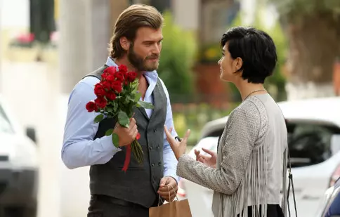 „Iubire și răzbunare”: „Suhan este destul de fițoasă”, declară Tuba Büyüküstün