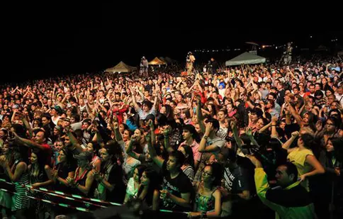 Festivalului Smart Folk You Florian Pittiş, ediția 13, are loc week-end-ul acesta la Vama Veche!