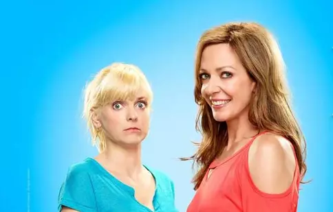 Serialul „Mom” va fi difuzat în exclusivitate pe Happy Channel