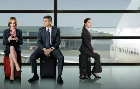 Recomandarea TVmania pentru seara de marți, 19 septembrie: „Sus, în aer”  cu George Clooney și Anna Kendrick