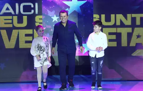Nea Mărin apare pentru prima oară alături de nepoții săi, într-un show de televiziune