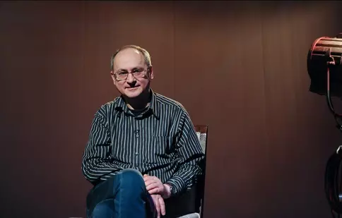 Eugenia Vodă îl aduce pe regizorul Nae Caranfil la „Profesioniştii”