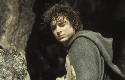 Chiar ne întrebam de ce durează atât… Se pregătește serialul „Stăpânul inelelor”!