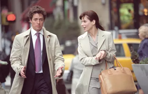 Recomandarea TVmania pentru seara de vineri, 15 decembrie: „Dragoste cu preaviz” cu Sandra Bullock și Hugh Grant