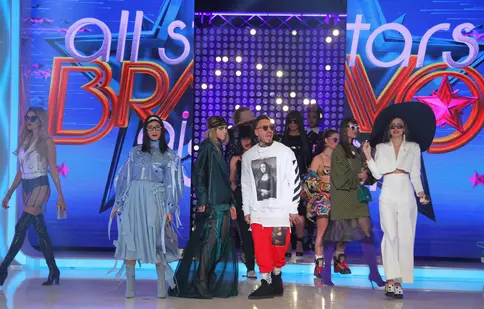 Emisiunea „Bravo, ai stil! All Stars” are propriul imn, compus și interpretat de Alex Velea