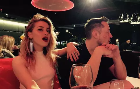 Elon Musk și Amber Heard sunt din nou împreună