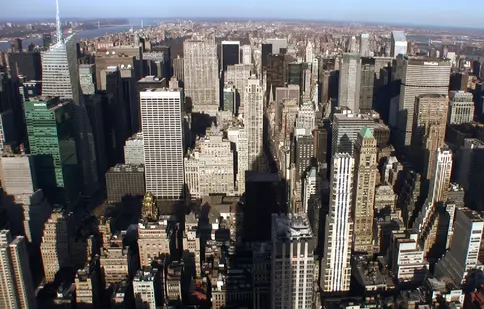 Seria „New York”, semnată de Sanda Vișan, începe în weekend la TVR 2