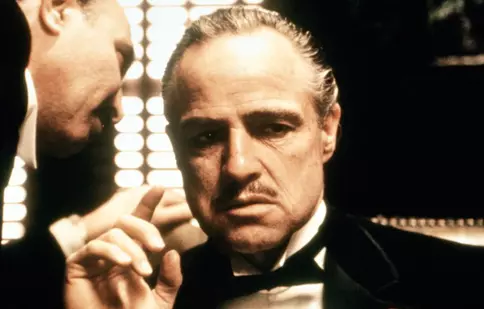 Recomandarea TVmania pentru seara de vineri, 5 ianuarie: „Nașul” cu Marlon Brando și Al Pacino