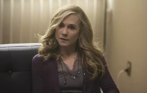 Serialul „Here and now”/„Aici, acum”, cu Tim Robbins, are premiera la HBO. Este disponibil și pe HBO GO