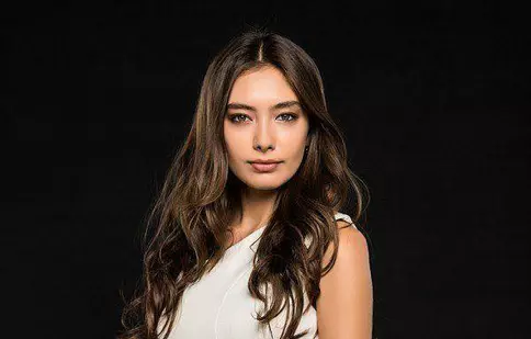 Neslihan Atagül (“Dragoste infinită”) va începe, în curând, filmările la noul ei serial