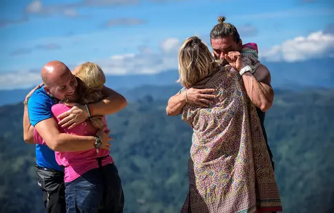 „Asia Express”: Dorian Popa și mama sa, salvați pentru a treia oară consecutiv de la eliminare