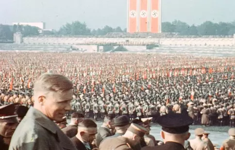 History prezintă „Ascensiunea și declinul celui de-al Treilea Reich”