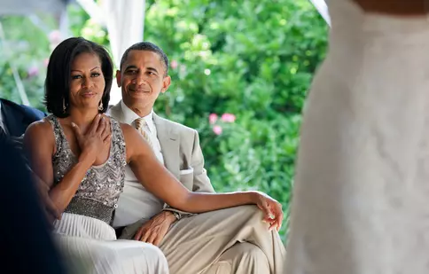 Soţii Barack şi Michelle Obama, în negocieri cu Netflix pentru o serie de emisiuni
