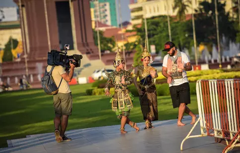 Momente dificile la „Asia Express”: Lora ajunge pe perfuzii. Iată ce se va întâmpla cu partenerul ei!