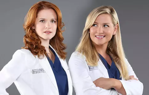 Actrițele Jessica Capshaw și Sarah Drew părăsesc serialul „Anatomia lui Grey”
