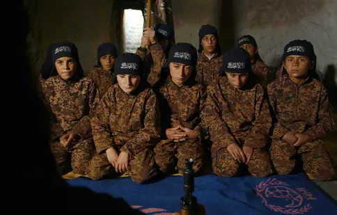 Ce filme intră în competiția celei de-a șaptea ediții a Festivalului Internațional de Film Cinepolitica