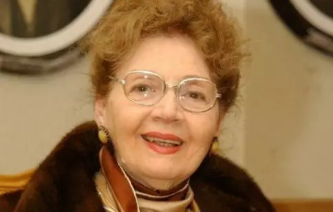 In Memoriam Carmen Stănescu. Televiziunea publică își modifică programele în semn de omagiu pentru marea actriţă