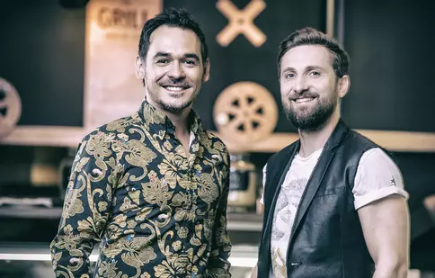 Ediție specială „Neatza cu Răzvan și Dani”: matinalii vor transmite live de la întâlnirea de 20 de ani de liceu