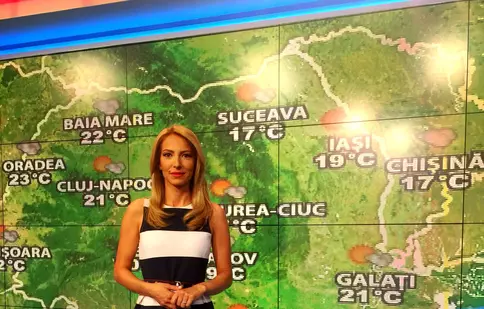 Emisiunea „E vremea ta”, de la TVR 2, are o nouă prezentatoare. Iulia Zgripcea îi predă ștafeta Cristinei Soare