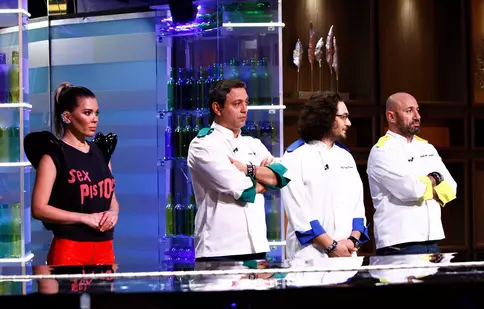 Bucătarii de la „Chefi la cuțite” caută formula câștigului. Iată ce se va întâmpla în confruntarea din această săptămână!