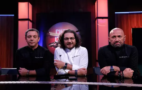 GALERIE FOTO. În timpul filmărilor sezonului 6, cei trei „Chefi la cuțite” și Gina Pistol au avut parte de o surpriză!