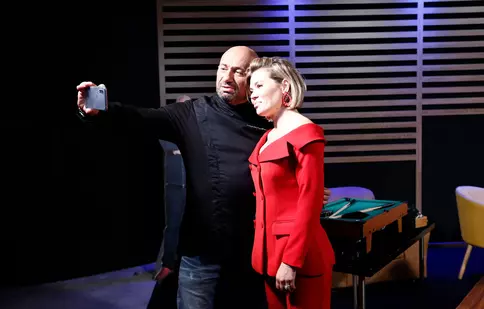 GALERIE FOTO. Cum se pregătește Gina Pistol înainte de filmările show-ului „Chefi la cuțite”, de la Antena 1