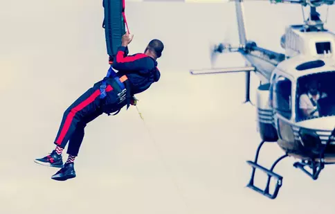 Will Smith și-a sărbătorit cea de a 50-a aniversare sărind din elicopter