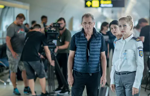 Imagini de pe platourile de filmare: Horațiu Mălăele filmează pentru „Luca” pe Aeroportul Henri Coandă