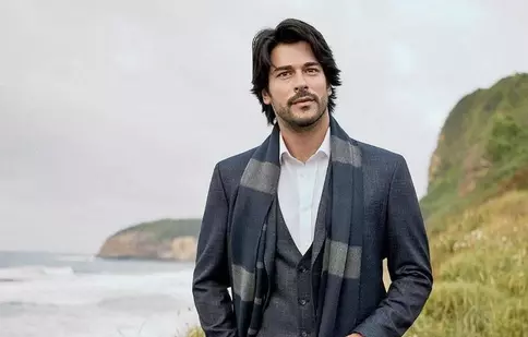 Burak Özçivit, protagonistul din „Dragoste infinită”, va fi tată