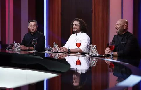 GALERIE FOTO. Antena 1 anunță noi reguli pentru jurați, în cel de-al șaselea sezon „Chefi la cuțite”