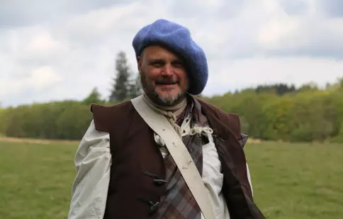 GALERIE FOTO. History difuzează, din 17 octombrie, serialul „De ce îi urăște lumea pe englezi?”