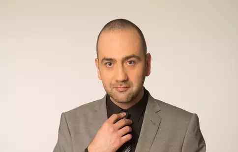 Al treilea sezon din „Show de seară” cu Viorel Dragu are premiera luni, 8 octombrie, la Comedy Central