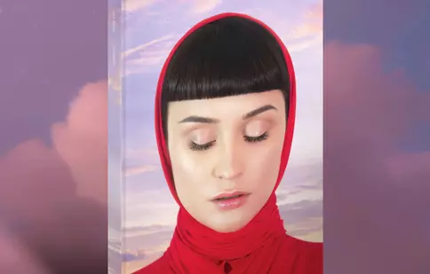 Irina Rimes a lansat cartea-album  „COSMOS”