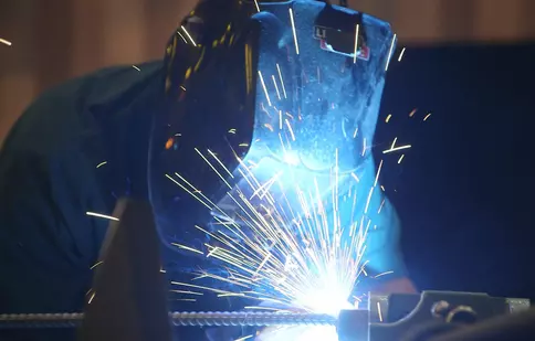 HISTORY prezintă, din 13 decembrie, turneul „Arme născute din foc: turneul campionilor”