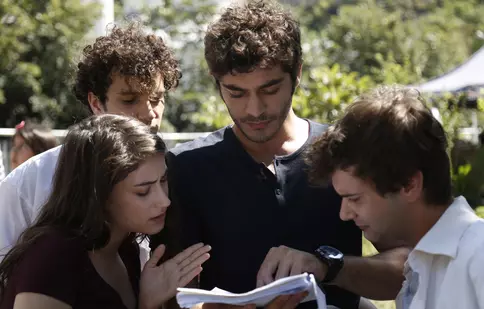 Imagini în exclusivitate, din culisele filmărilor serialului turcesc „Povestea noastră”, difuzat de Kanal D