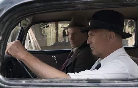 Kevin Costner și Woody Harrelson fac legea în noul lungmetraj produs de Netflix „The Highwaymen”