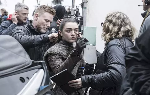 Nu închideți televizoarele după ce se termină serialul „Urzeala tronurilor”! Urmează un documentar…