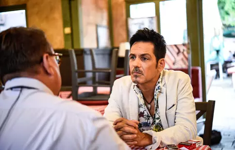 Ștefan Bănică, rol principal în serialul de comedie „Liber ca pasărea cerului”,  în curând, la Antena 1