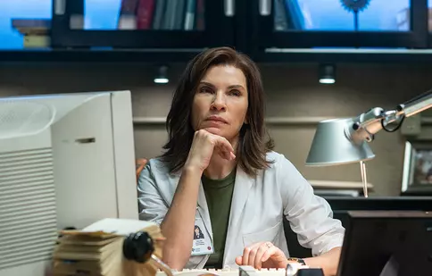 La 10 ani după „Spitalul de urgenţă”, Julianna Margulies îmbracă iarăși halatul de medic pentru Nat Geo