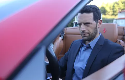 Luni, de la 20:30, vedem povestea evadării și transformarea lui Adrian în „VLAD”