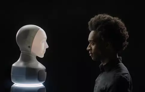 „Jurnalul de științe”, de la Digi World, ne prezintă robotul care ne va întâmpina la gară