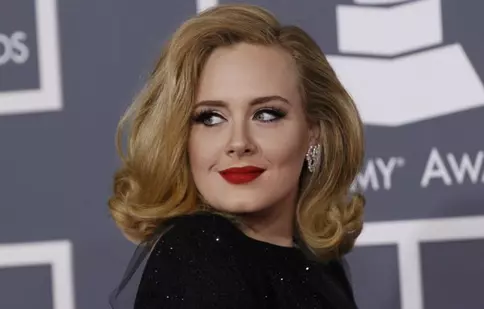 FOTO. Adele, schimbare radicală de look. Ce a făcut artista după divorț
