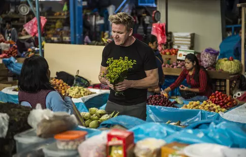 National Geographic difuzează din 28 iulie o nouă serie culinară, „Gordon Ramsay: Călător cu gust”