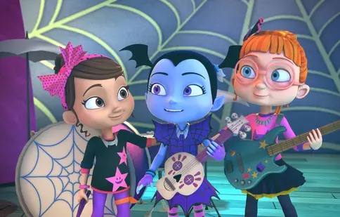 GALERIE FOTO. Noutățile lunii iunie la Disney Channel și Disney Junior