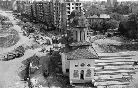 Cum și-a lăsat comunismul amprenta pe chipul orașului românesc, la Digi24