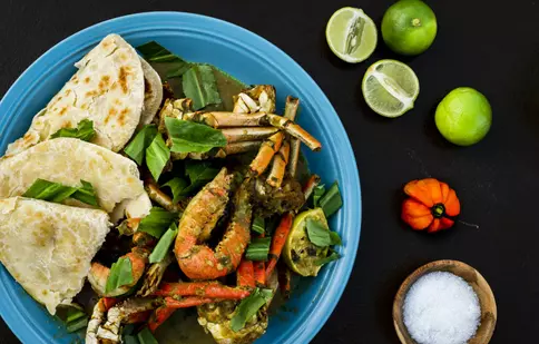 Două serii noi la TV Paprika, în iulie: „Aventurile lui James Martin în Marea Britanie” și „Preparate din Caraibe”