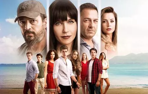 Antena 1 difuzează începând din 15 august un nou serial turcesc, „Valurile vieţii”