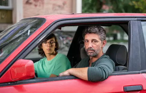 „Profu'” strigă catalogul, marți, la 21:30, la PRO TV. Unul dintre elevii lui Mișu află după 16 ani că este adoptat!